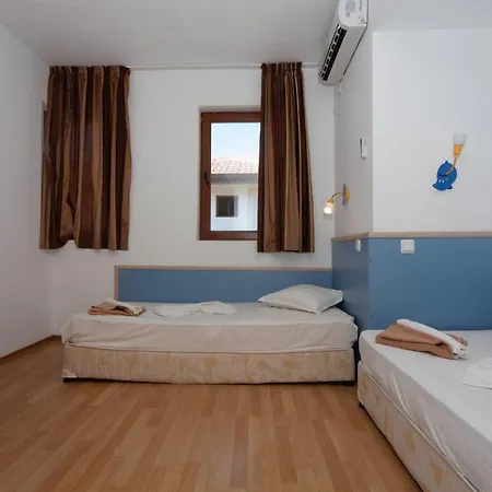 Hotel Vemara Club