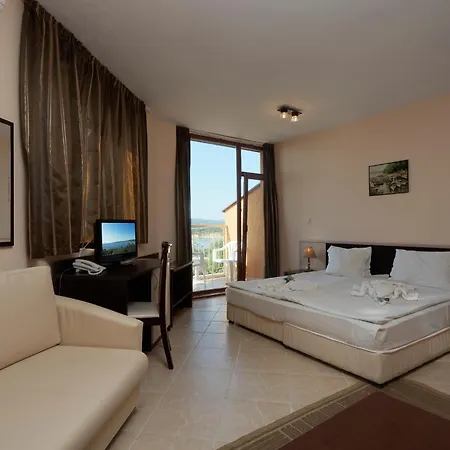 Vemara Club 3*